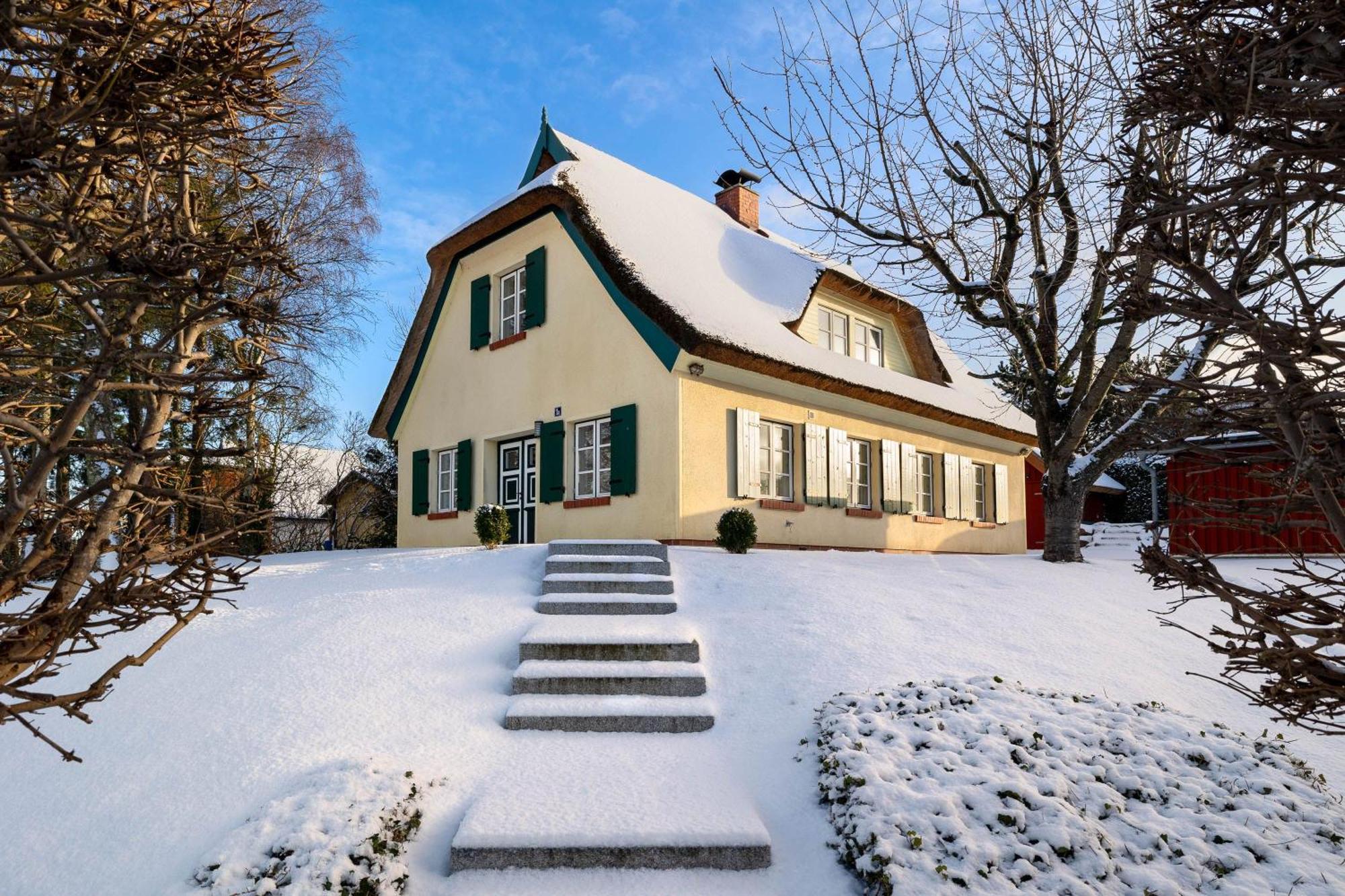 Ferienhaus Preetz 1A - Idylle Unter Reet Burtevitz Екстериор снимка