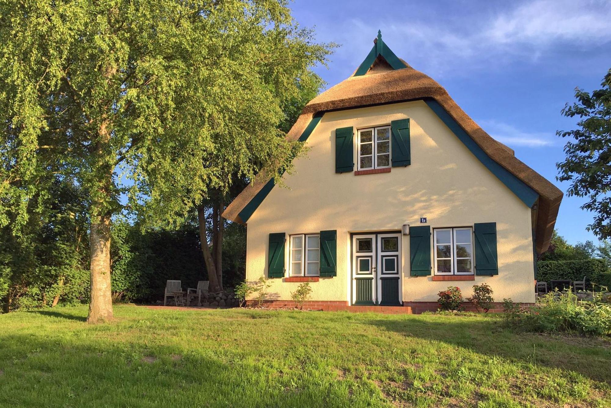 Ferienhaus Preetz 1A - Idylle Unter Reet Burtevitz Екстериор снимка