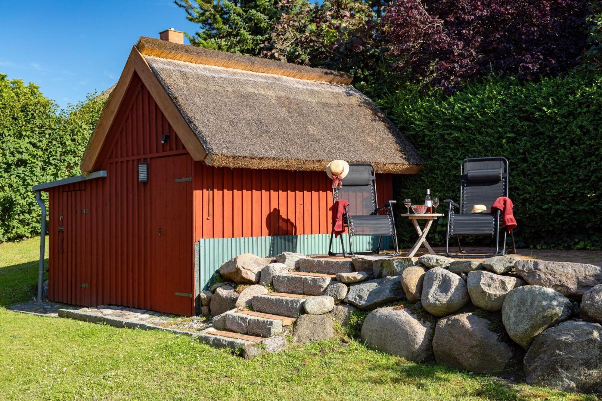 Ferienhaus Preetz 1A - Idylle Unter Reet Burtevitz Екстериор снимка