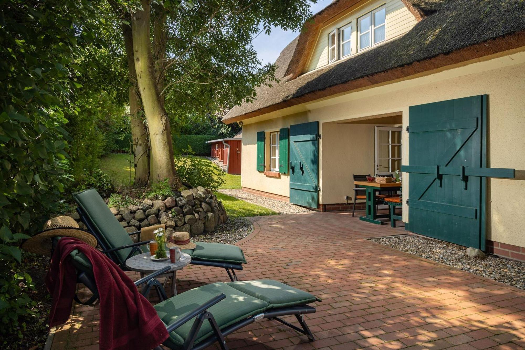 Ferienhaus Preetz 1A - Idylle Unter Reet Burtevitz Екстериор снимка
